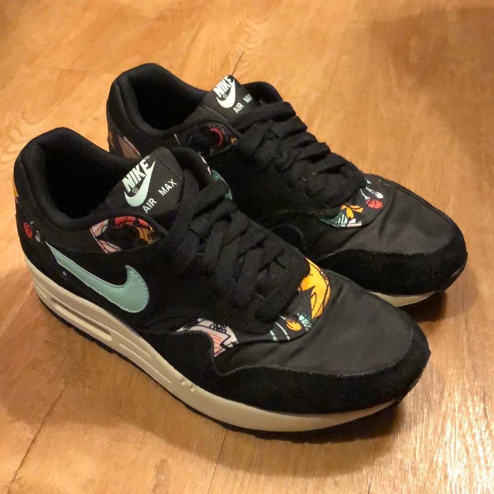 Nike Air Max 1 Black Aloha Print - Size 7 Women's